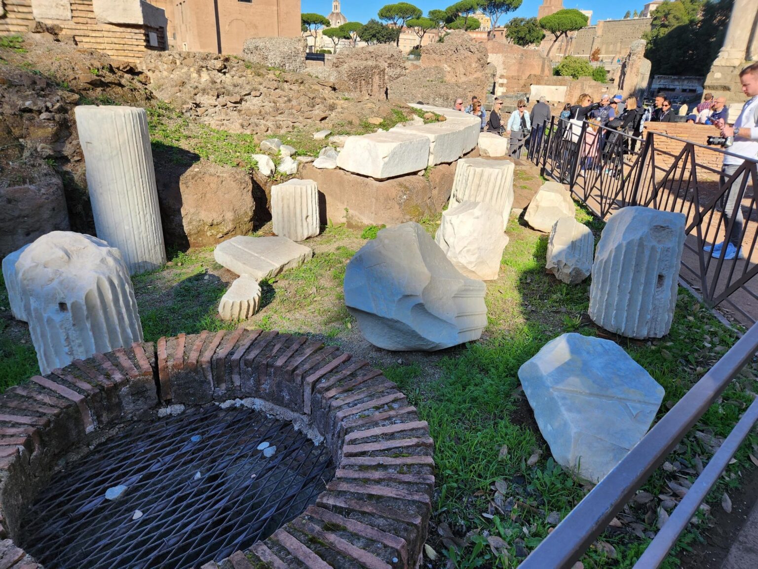 Rome in 8 Days: Walking 100 km Through a History Textbook