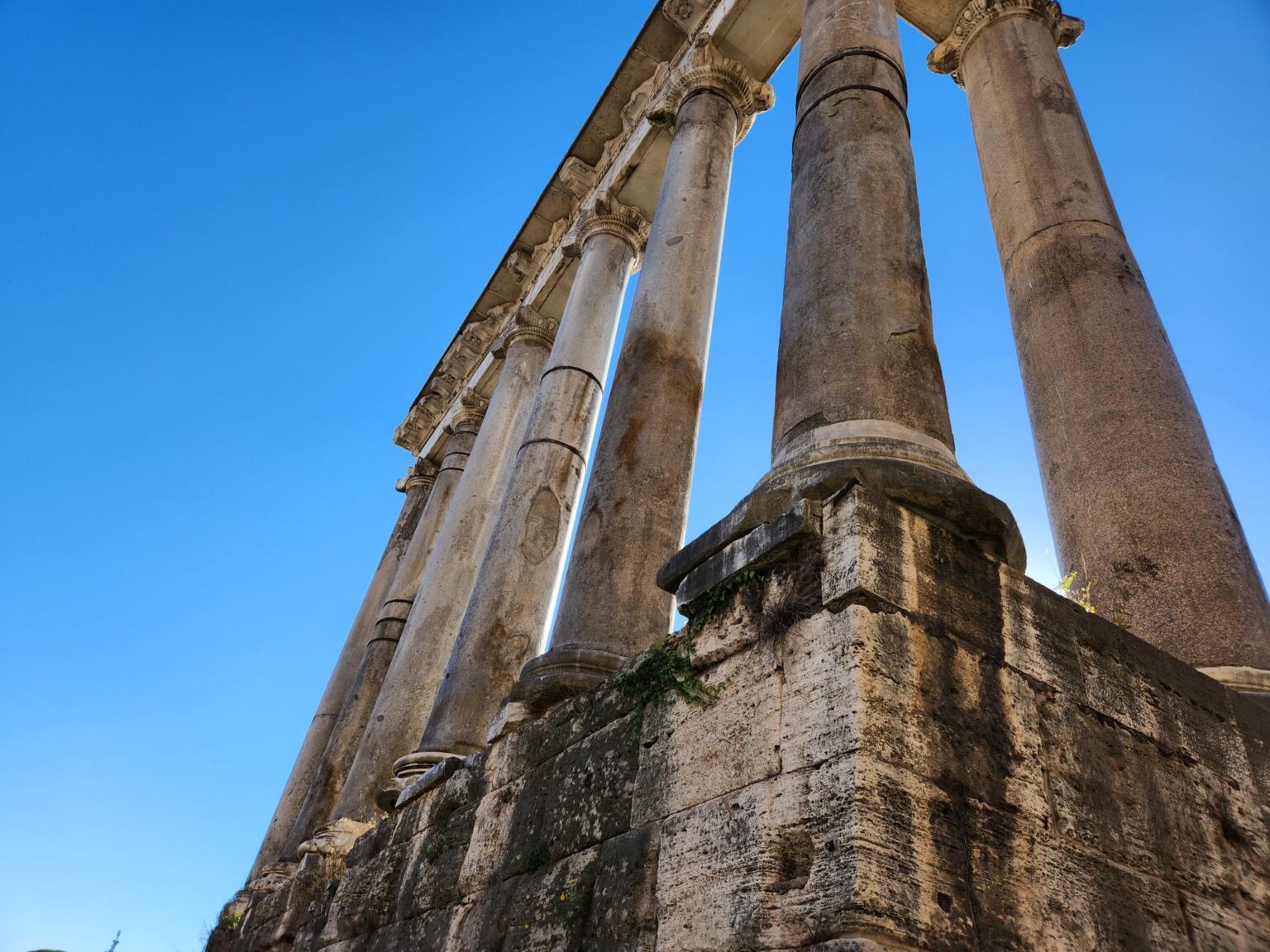 Rome in 8 Days: Walking 100 km Through a History Textbook