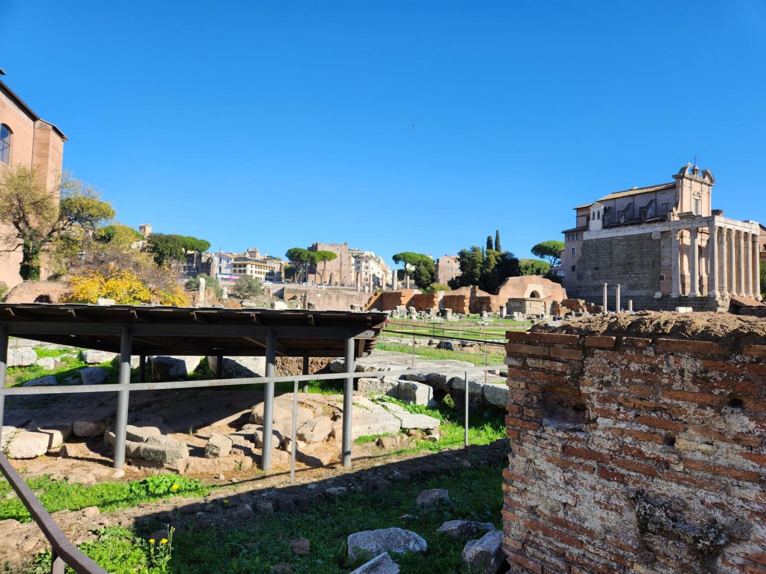 Rome in 8 Days: Walking 100 km Through a History Textbook