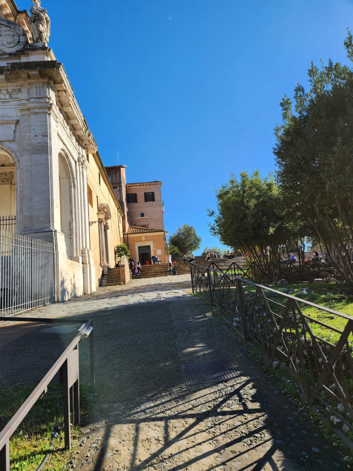 Rome in 8 Days: Walking 100 km Through a History Textbook