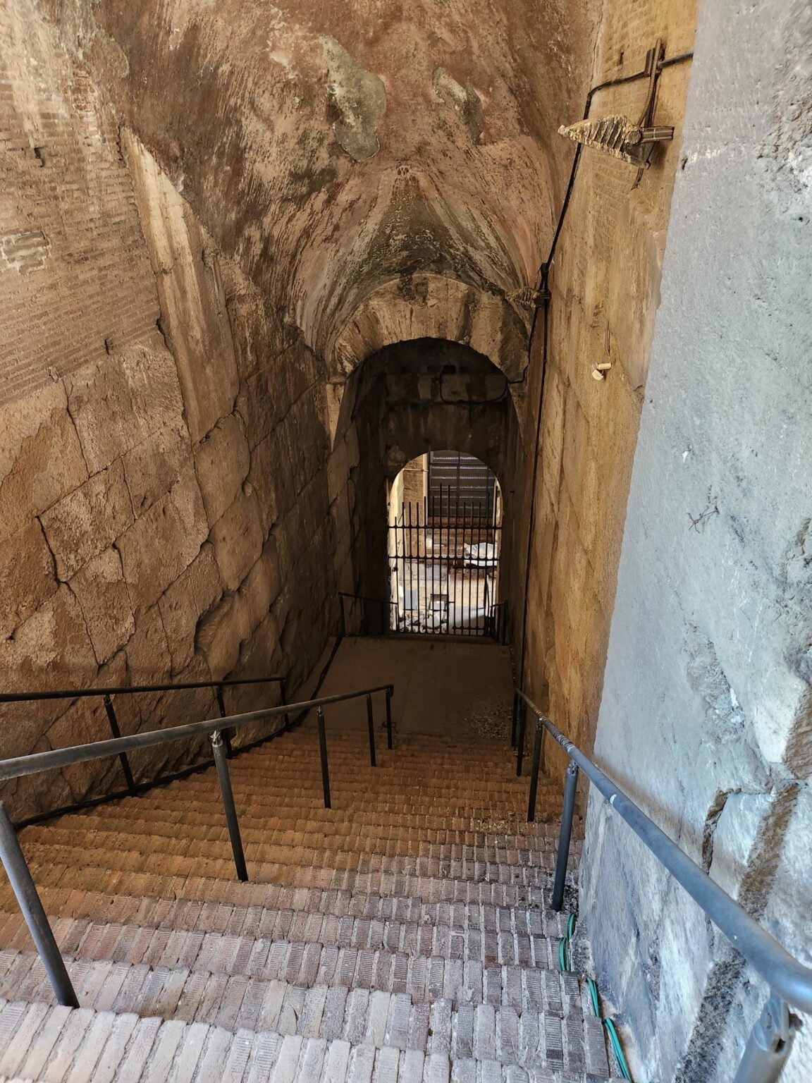 Rome in 8 Days: Walking 100 km Through a History Textbook