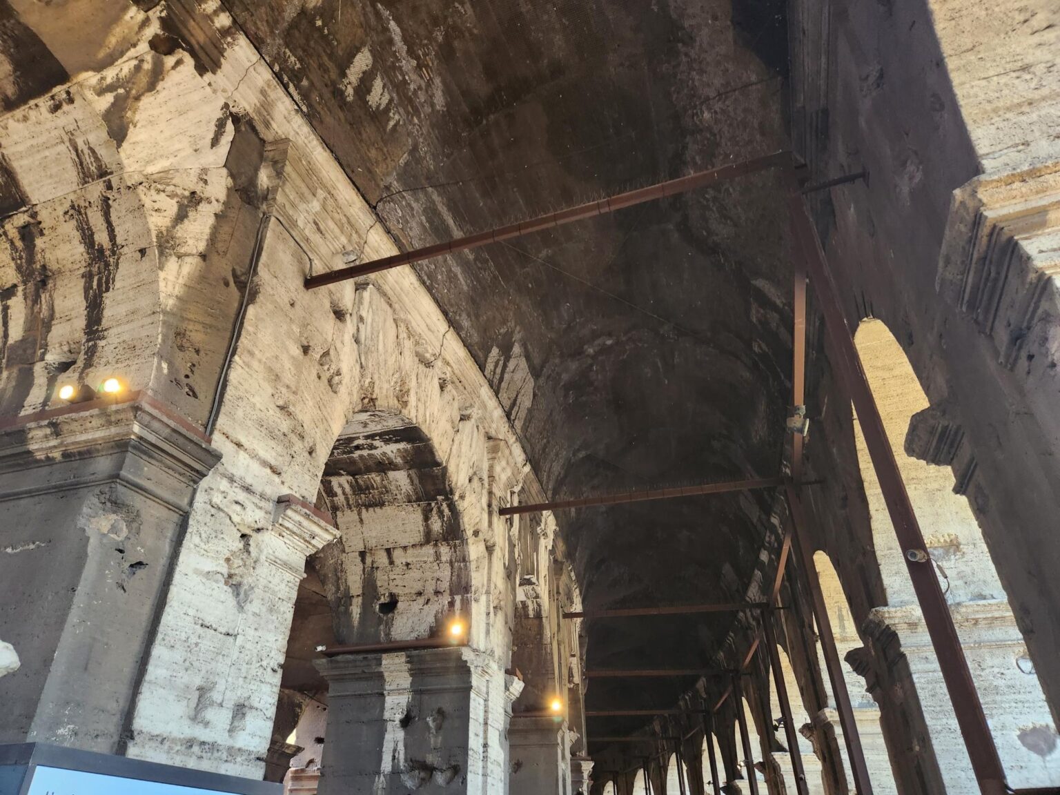Rome in 8 Days: Walking 100 km Through a History Textbook
