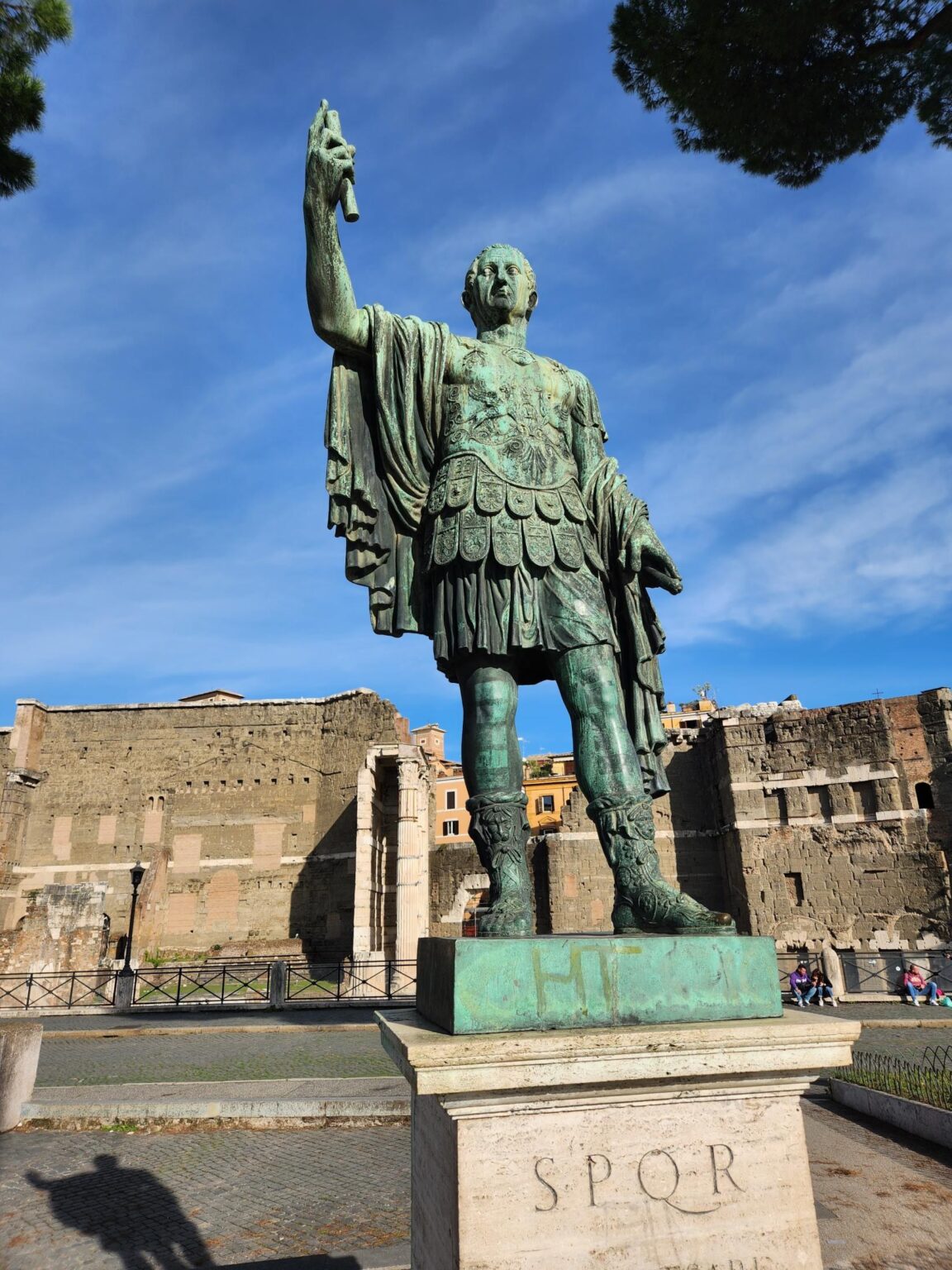 Rome in 8 Days: Walking 100 km Through a History Textbook