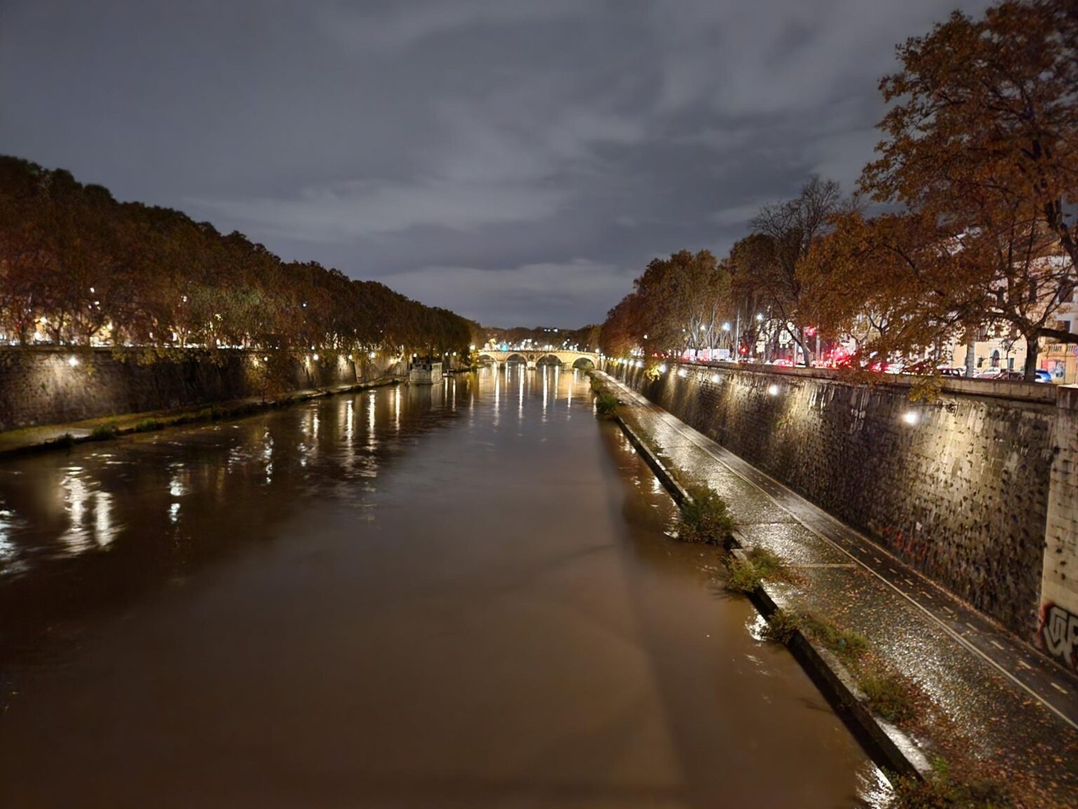 Rome in 8 Days: Walking 100 km Through a History Textbook