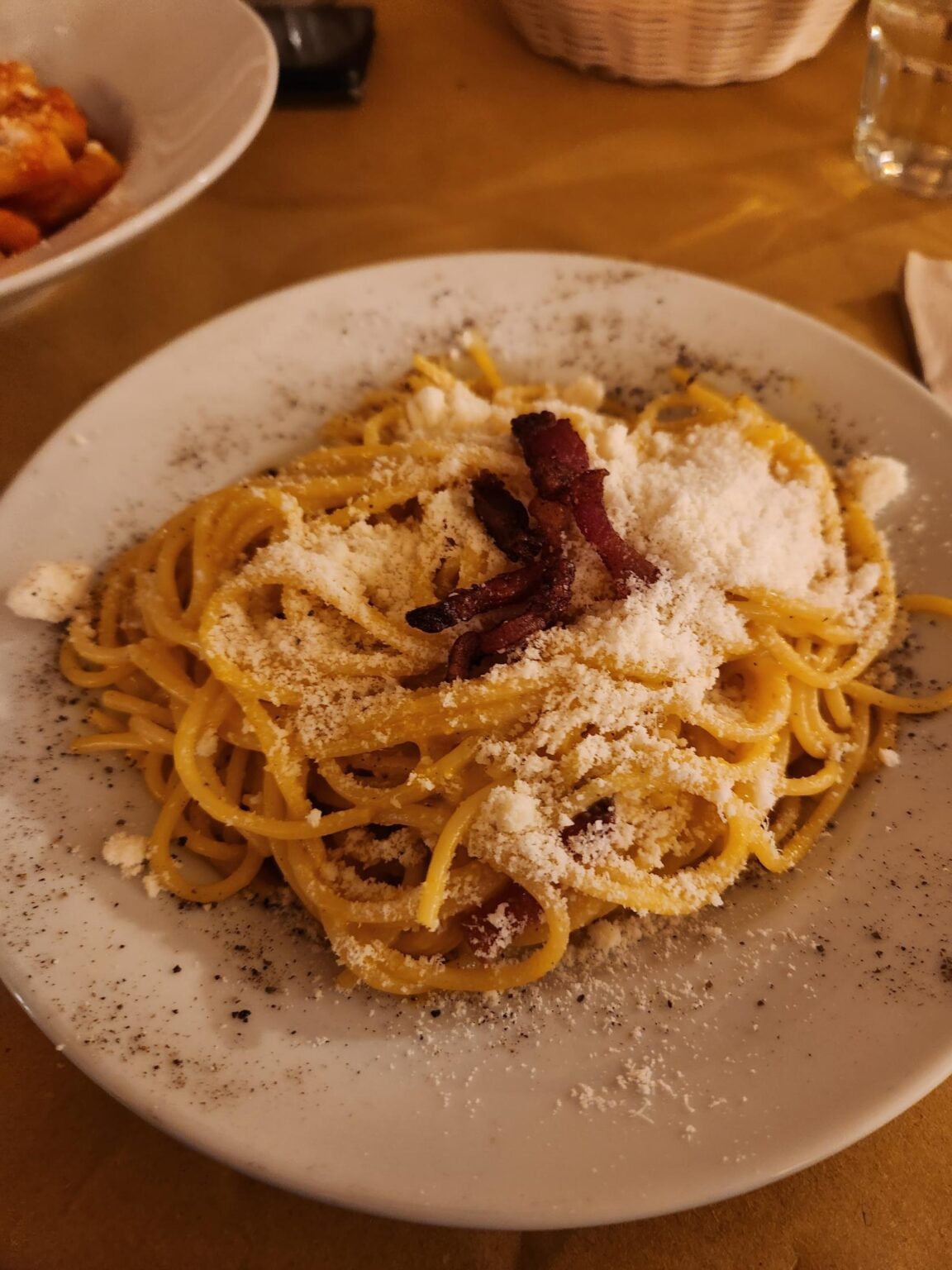 Rome in 8 Days: Walking 100 km Through a History Textbook