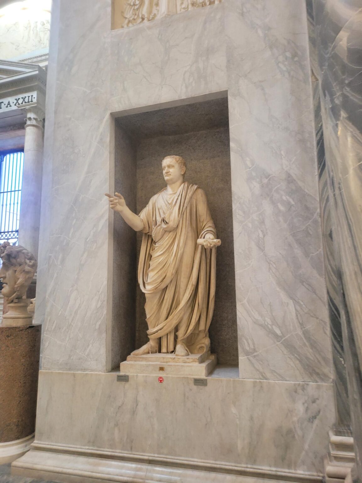 Rome in 8 Days: Walking 100 km Through a History Textbook