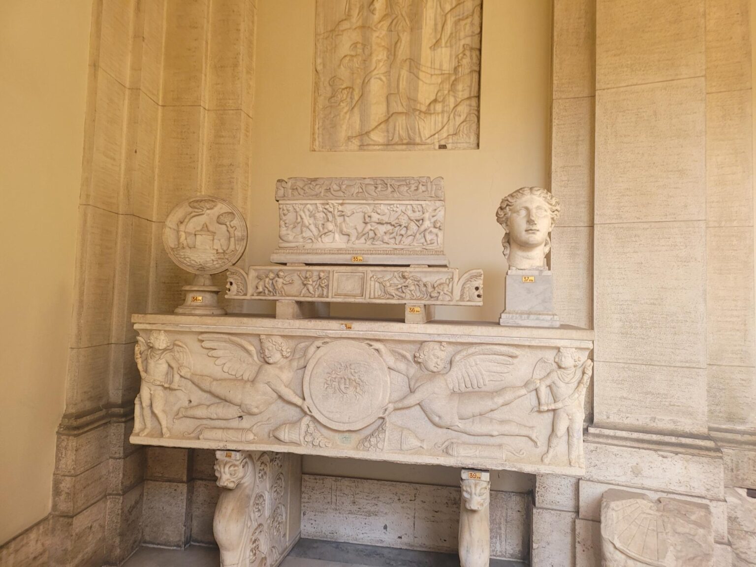Rome in 8 Days: Walking 100 km Through a History Textbook