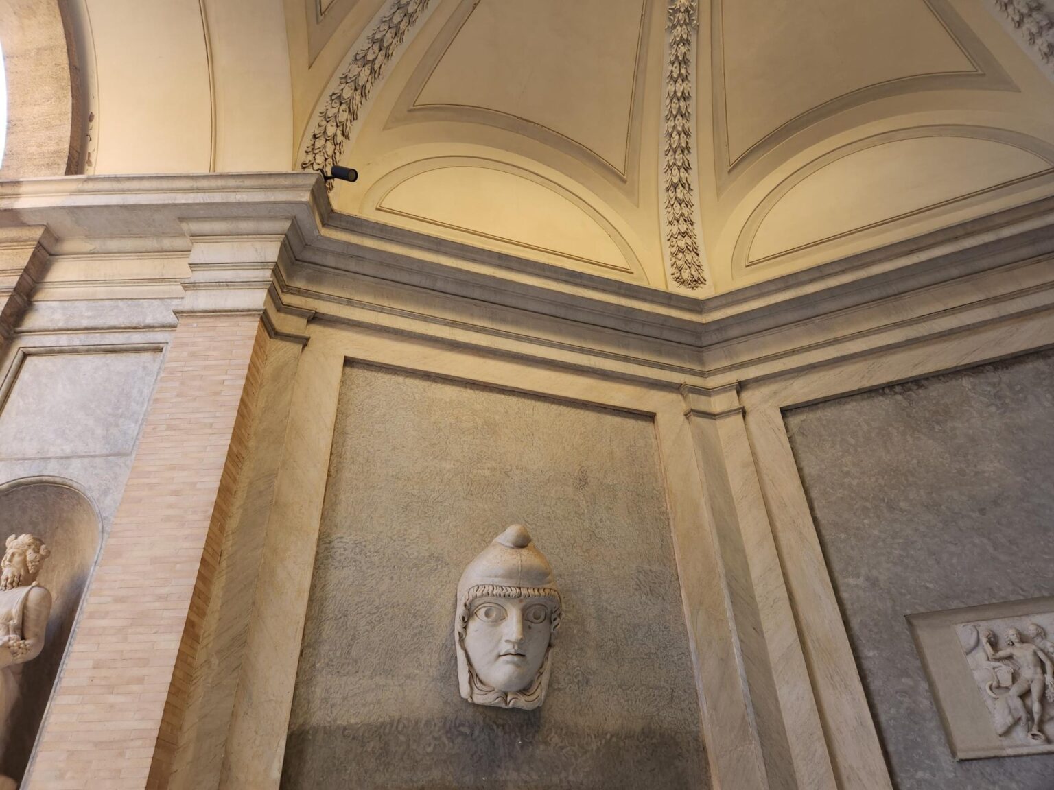 Rome in 8 Days: Walking 100 km Through a History Textbook