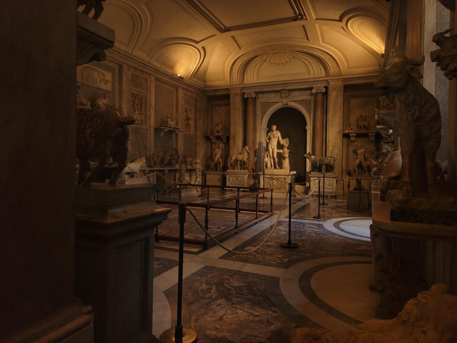 Rome in 8 Days: Walking 100 km Through a History Textbook