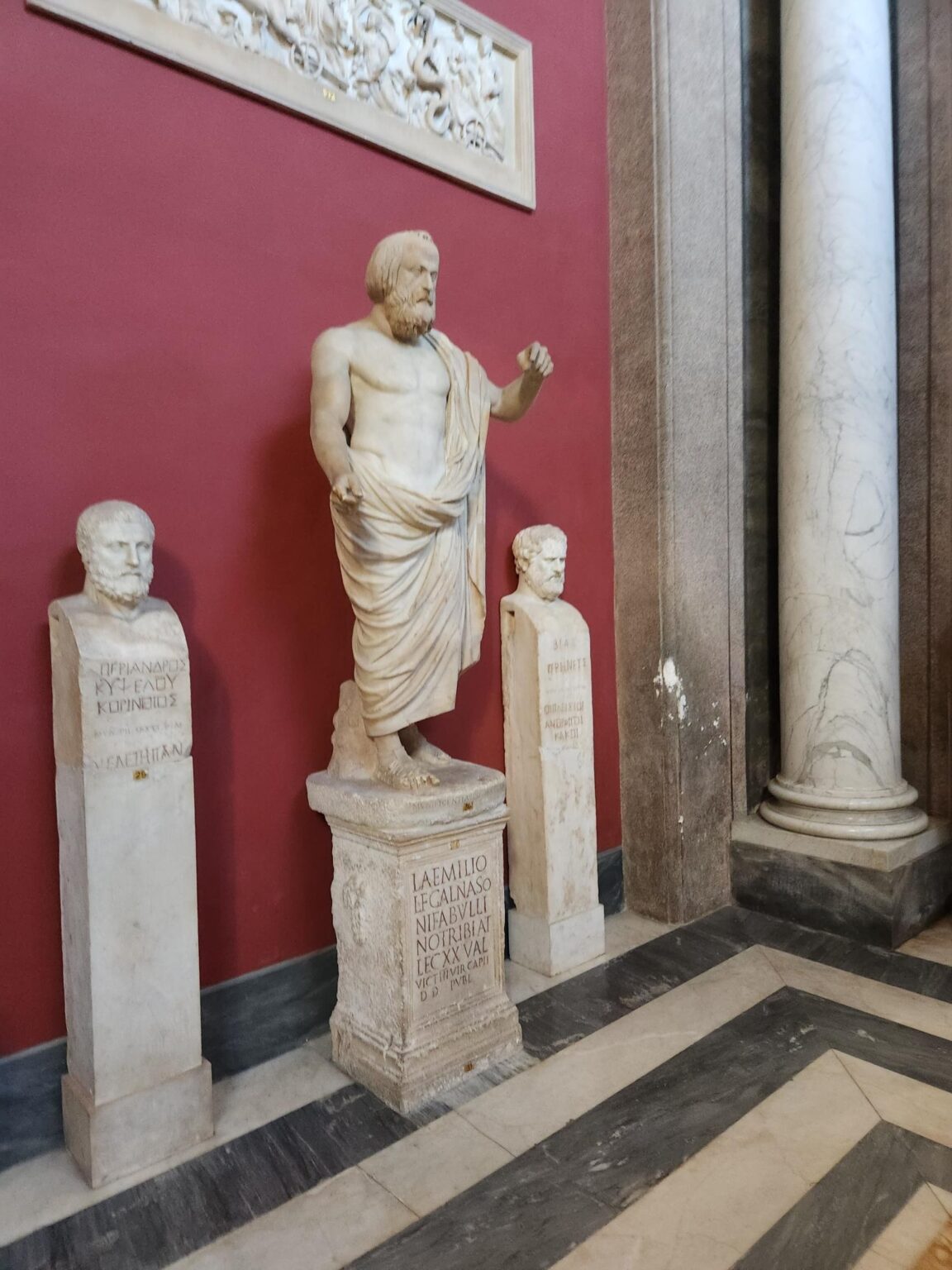 Rome in 8 Days: Walking 100 km Through a History Textbook