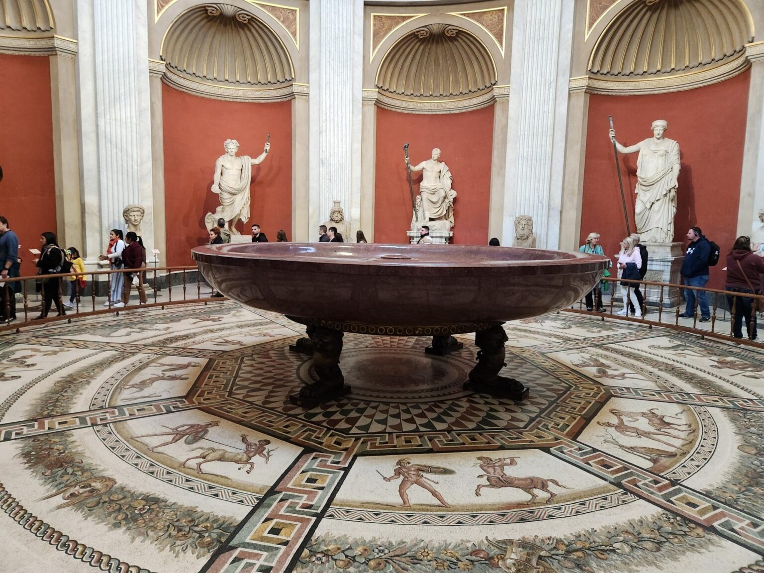Rome in 8 Days: Walking 100 km Through a History Textbook