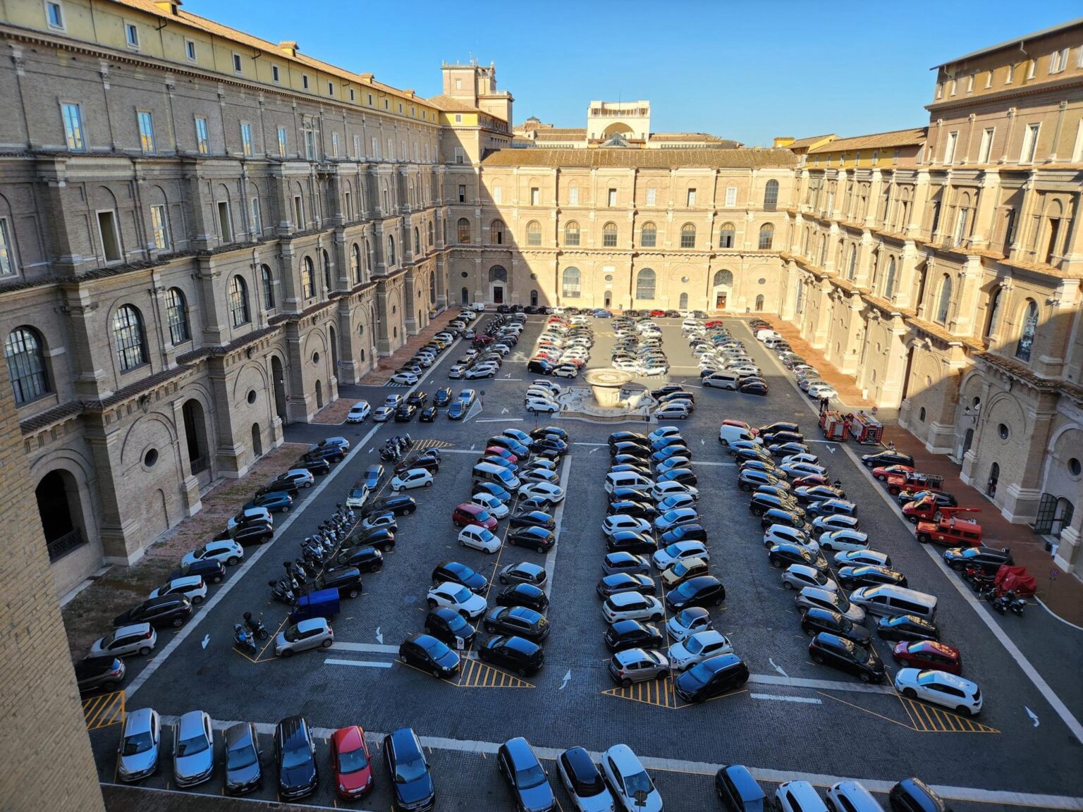 Rome in 8 Days: Walking 100 km Through a History Textbook