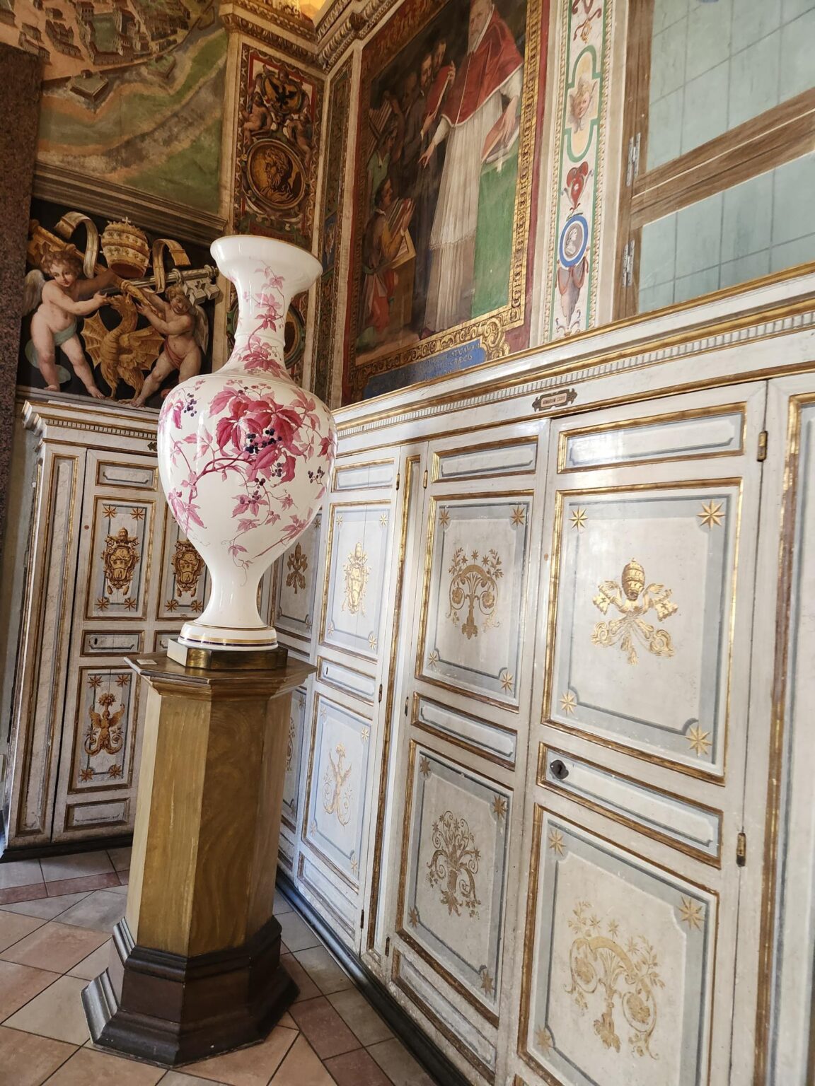 Rome in 8 Days: Walking 100 km Through a History Textbook