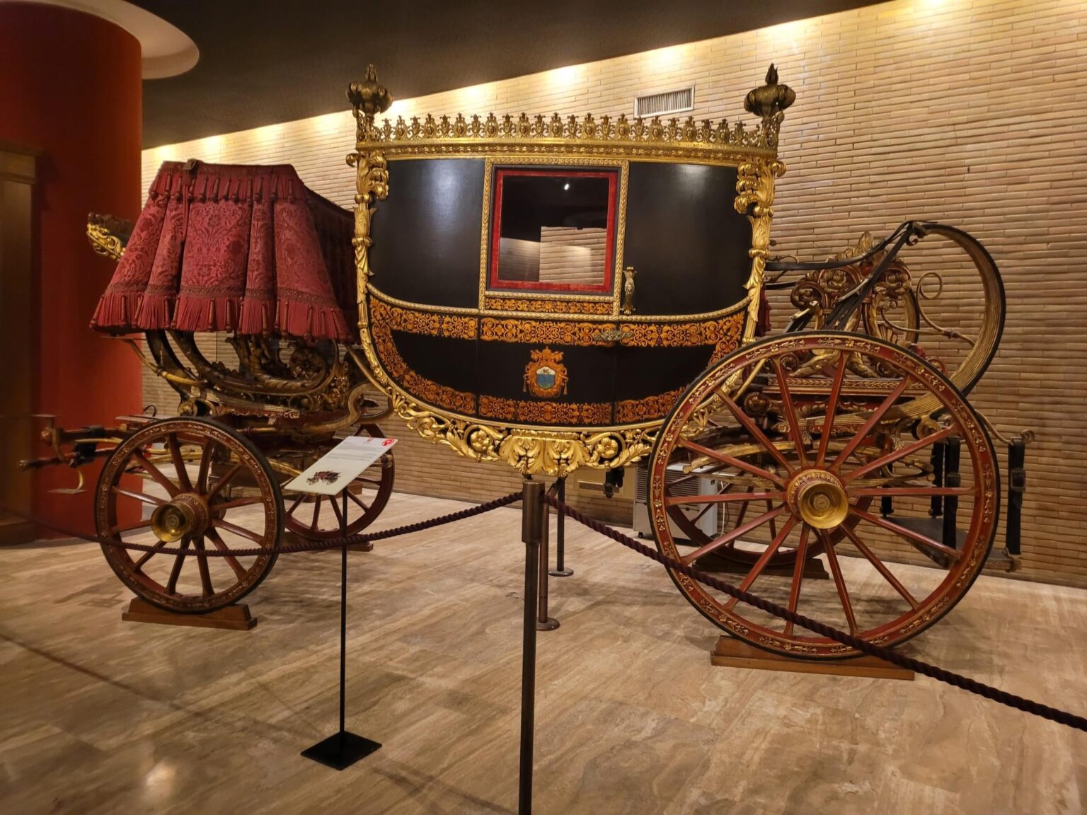 Rome in 8 Days: Walking 100 km Through a History Textbook