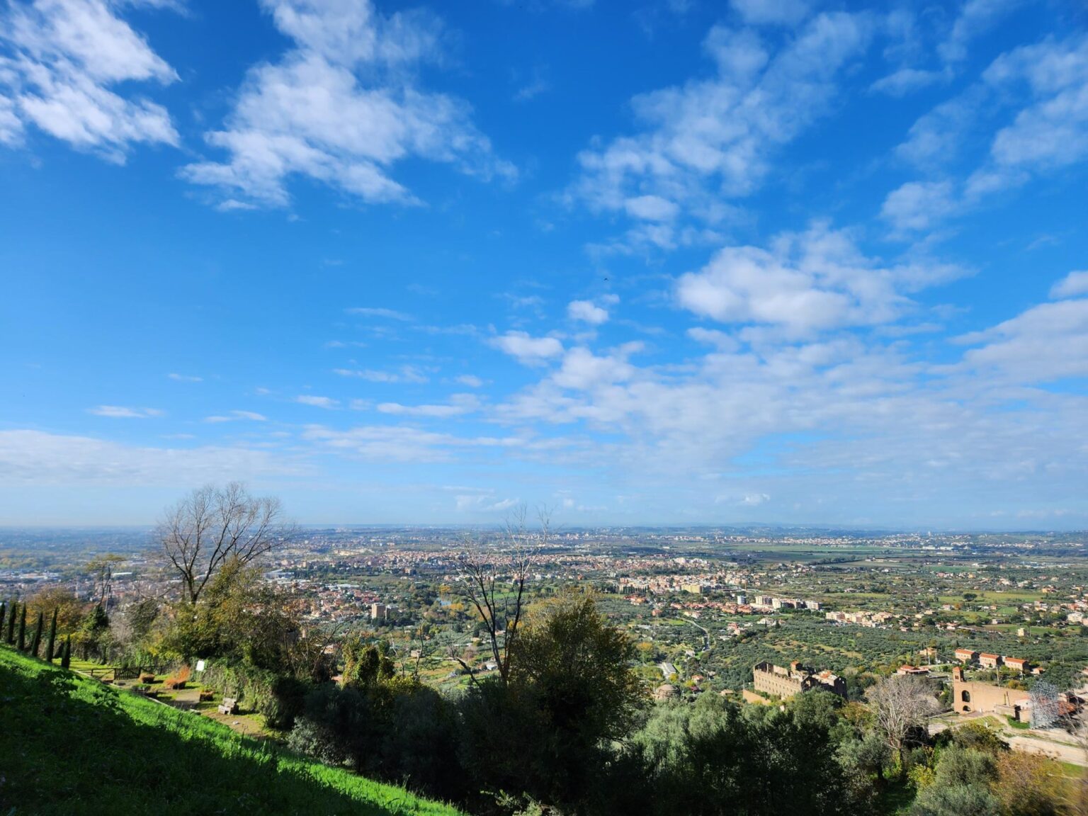 Rome in 8 Days: Walking 100 km Through a History Textbook