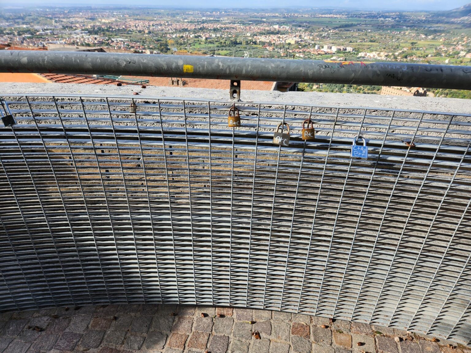 Rome in 8 Days: Walking 100 km Through a History Textbook