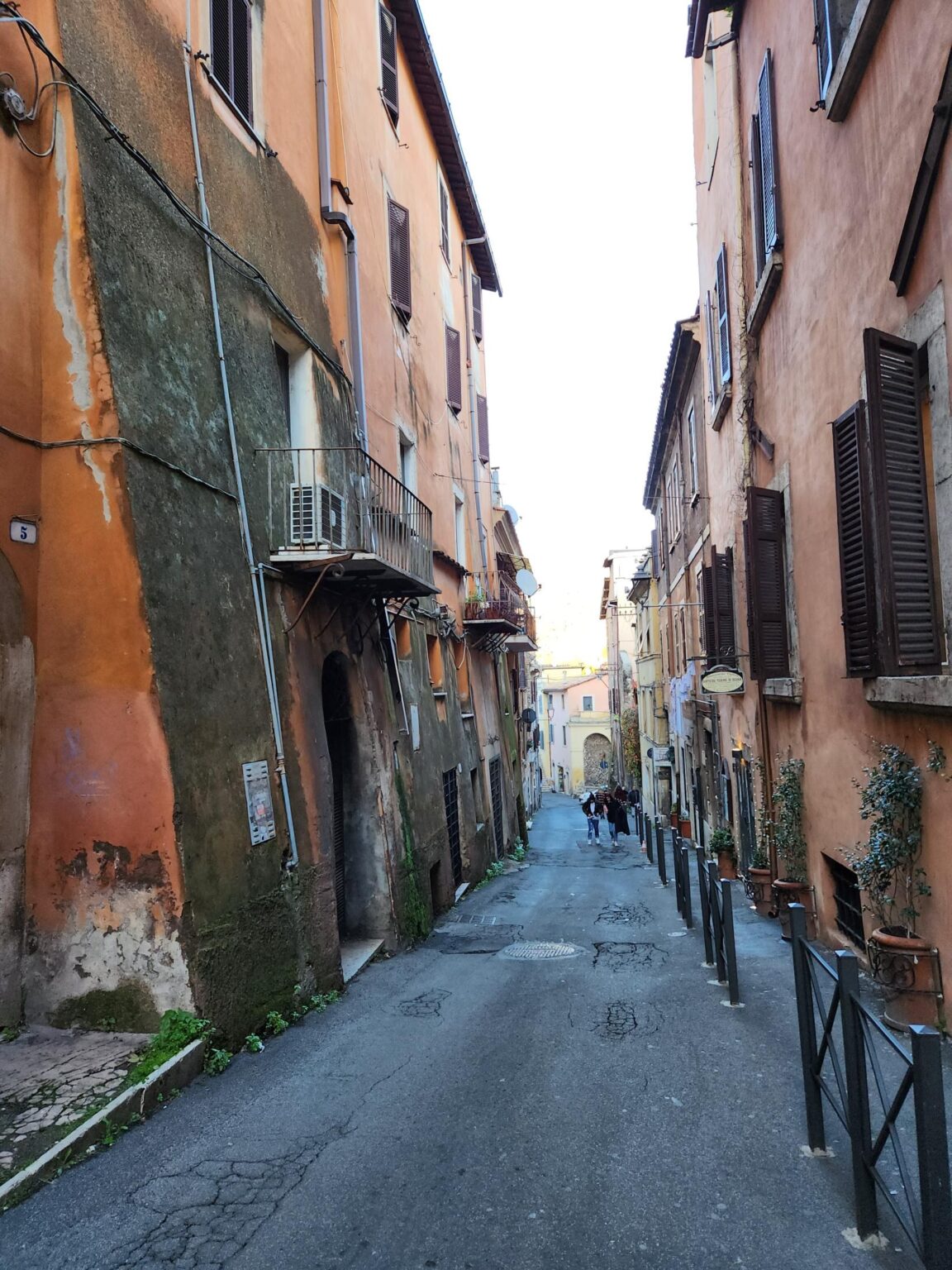 Rome in 8 Days: Walking 100 km Through a History Textbook
