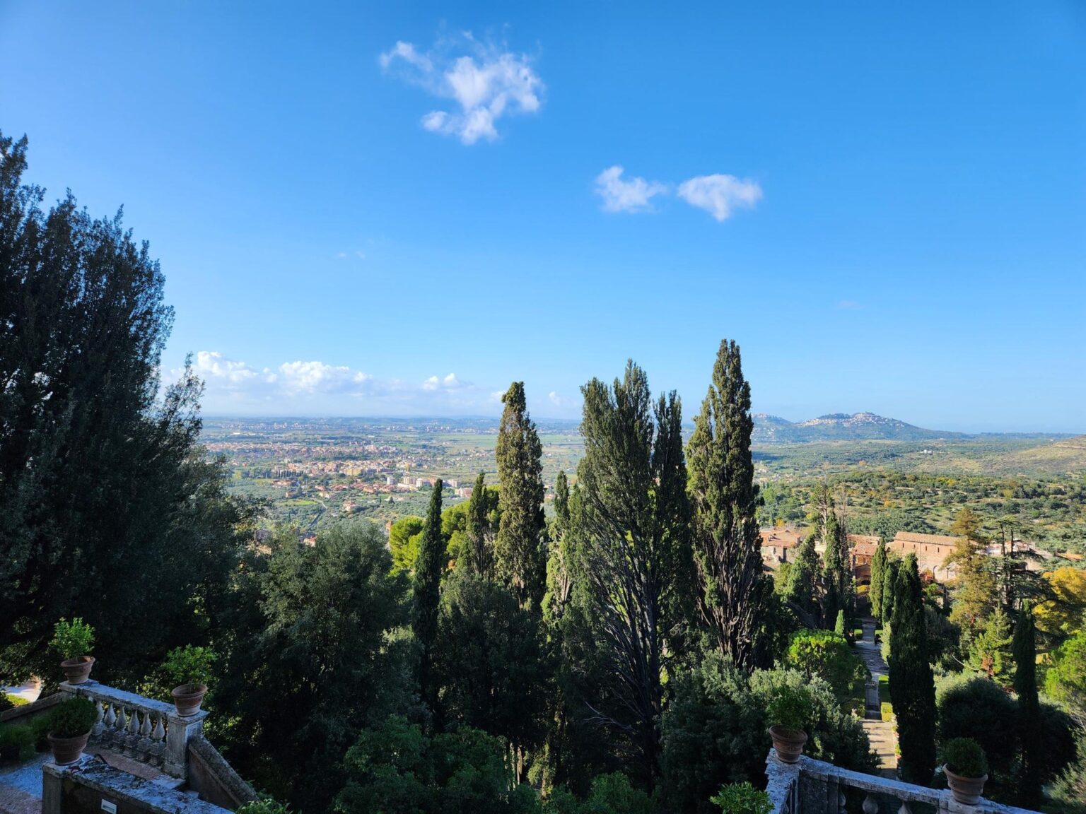 Rome in 8 Days: Walking 100 km Through a History Textbook
