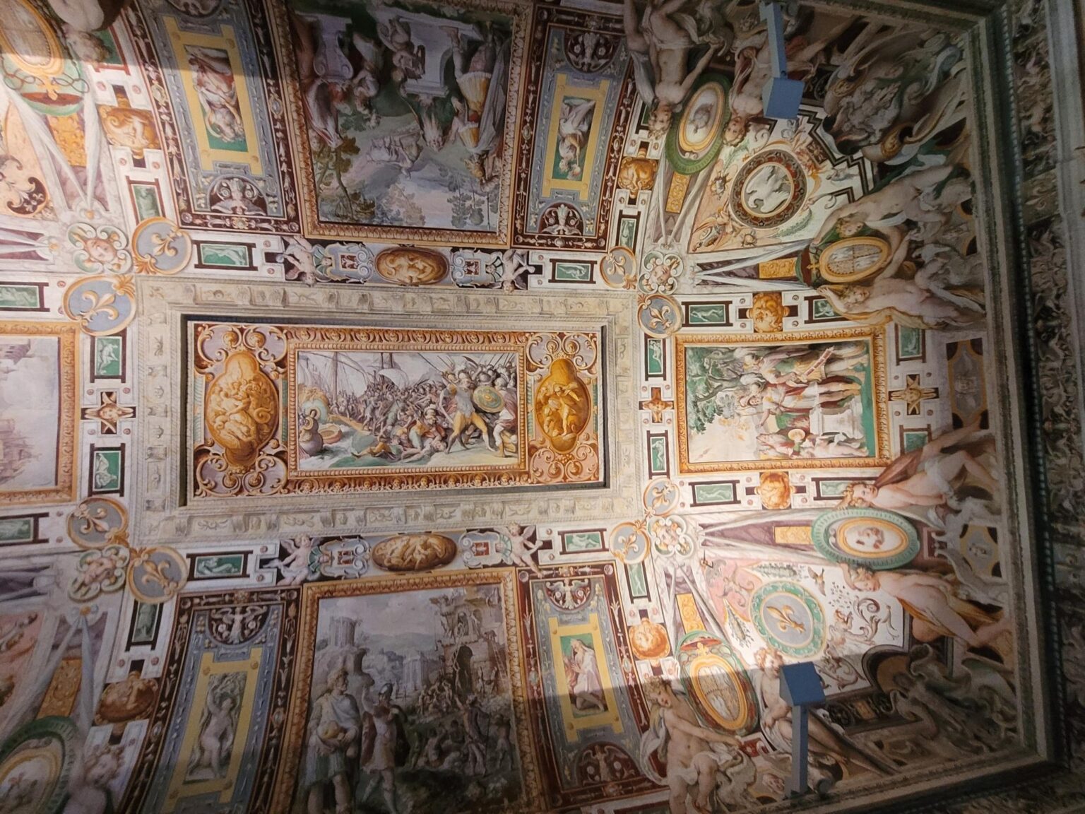 Rome in 8 Days: Walking 100 km Through a History Textbook