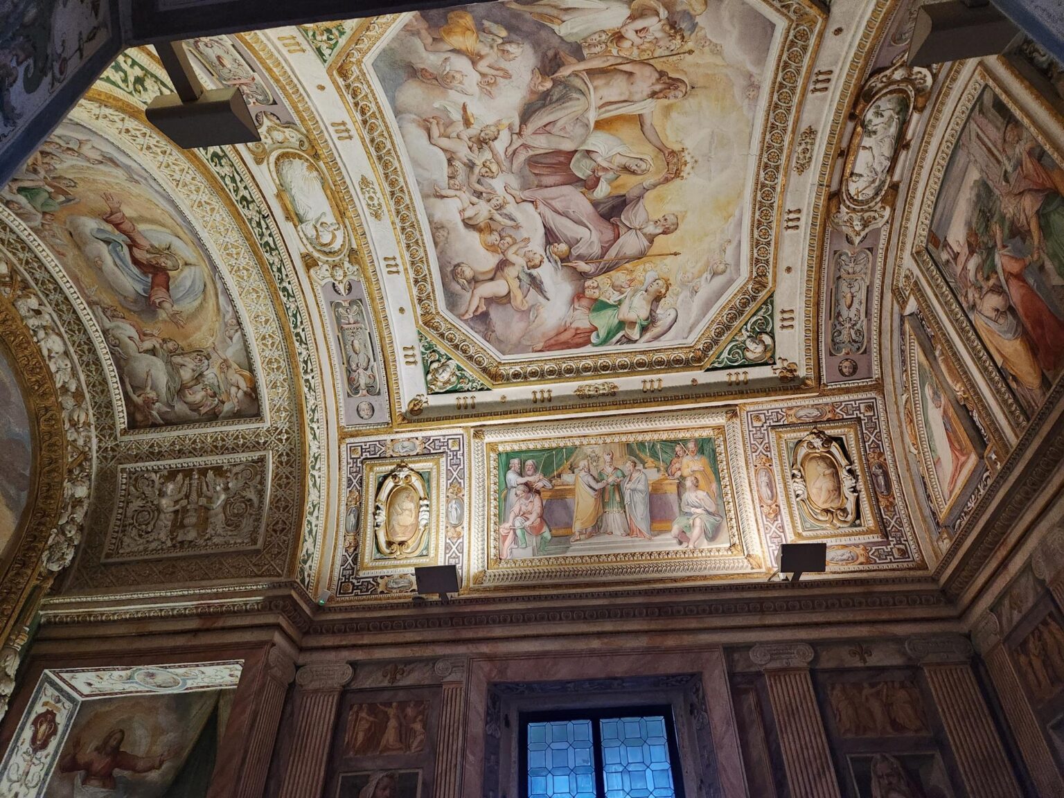 Rome in 8 Days: Walking 100 km Through a History Textbook