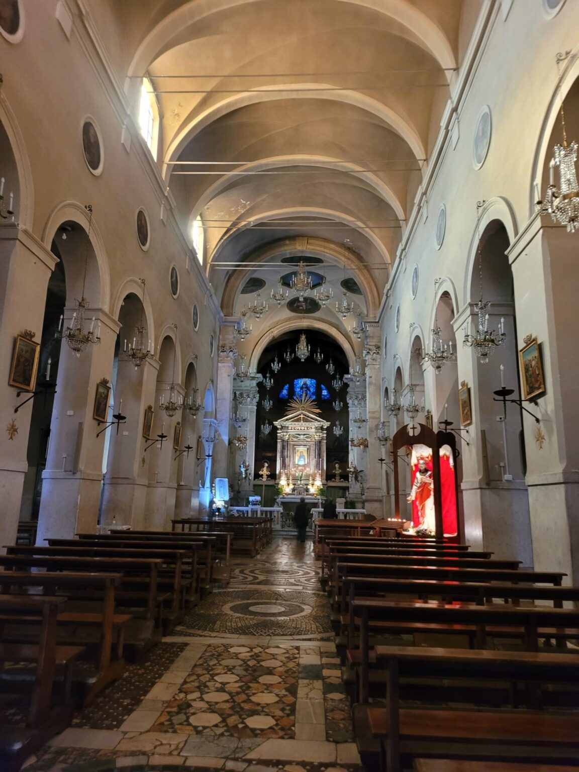 Rome in 8 Days: Walking 100 km Through a History Textbook