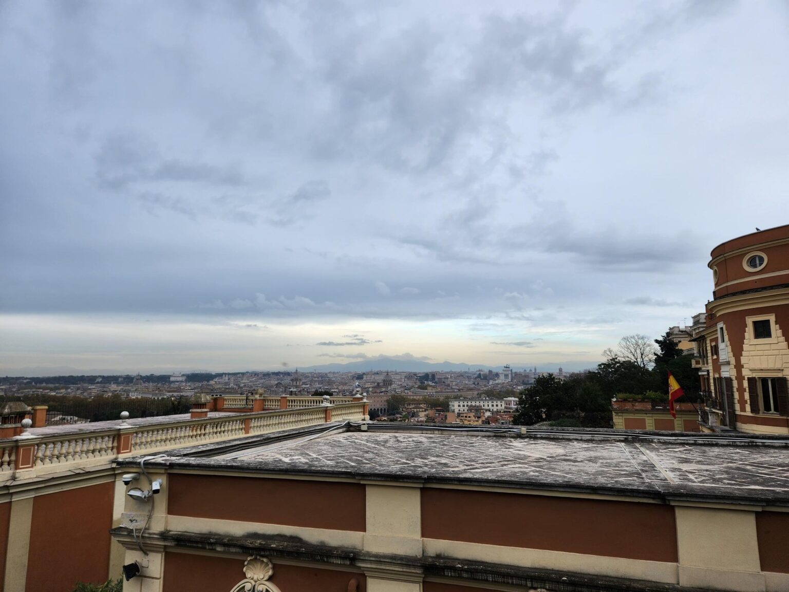 Rome in 8 Days: Walking 100 km Through a History Textbook