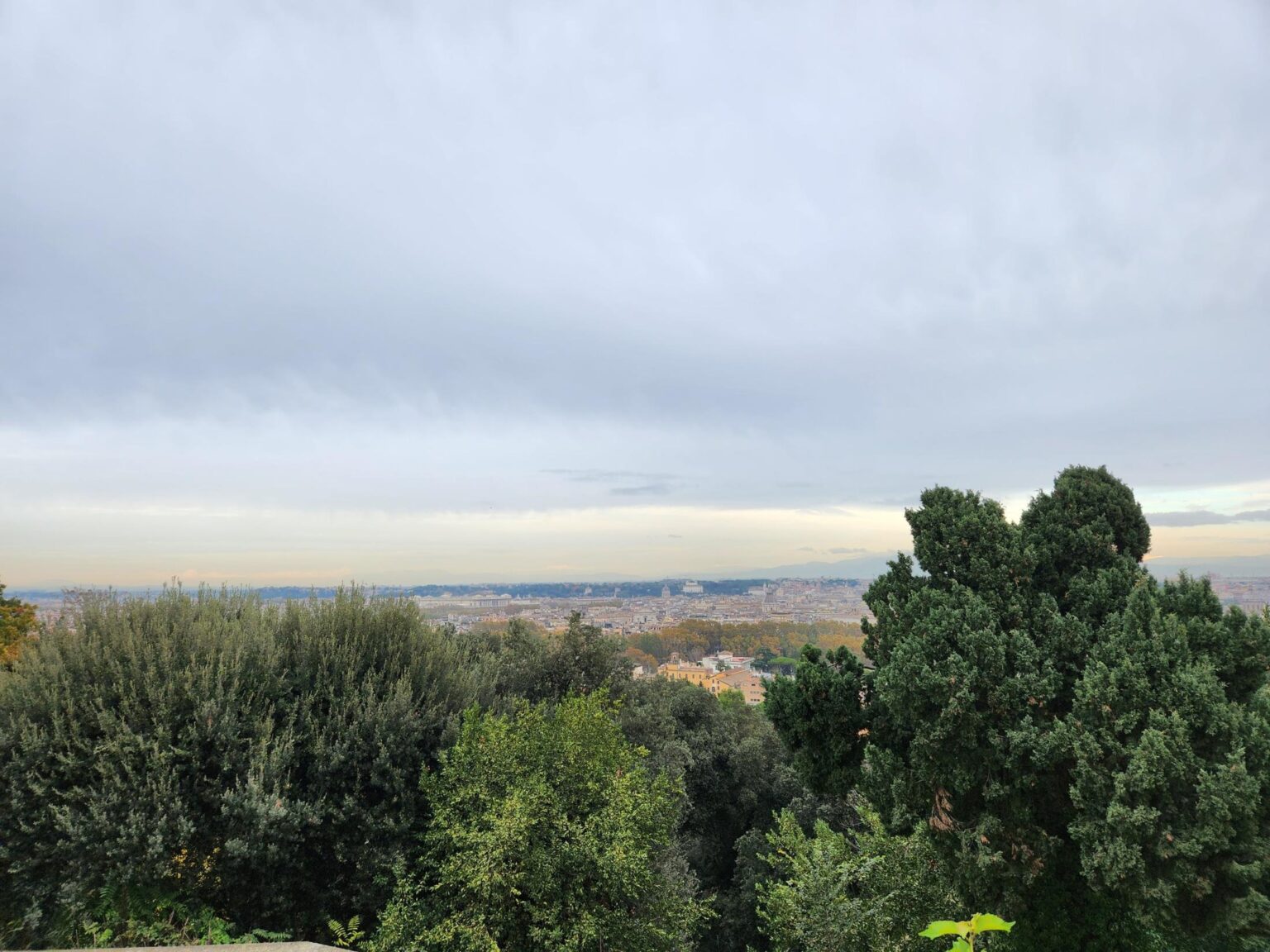 Rome in 8 Days: Walking 100 km Through a History Textbook