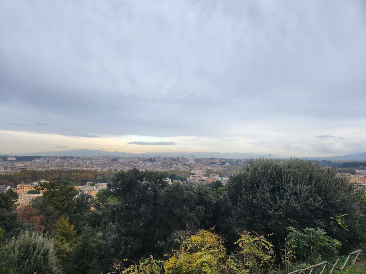 Rome in 8 Days: Walking 100 km Through a History Textbook