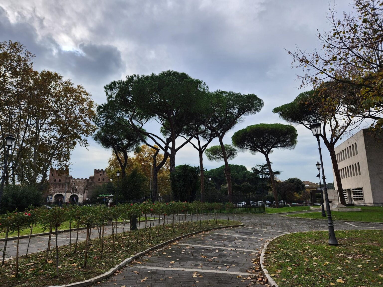 Rome in 8 Days: Walking 100 km Through a History Textbook