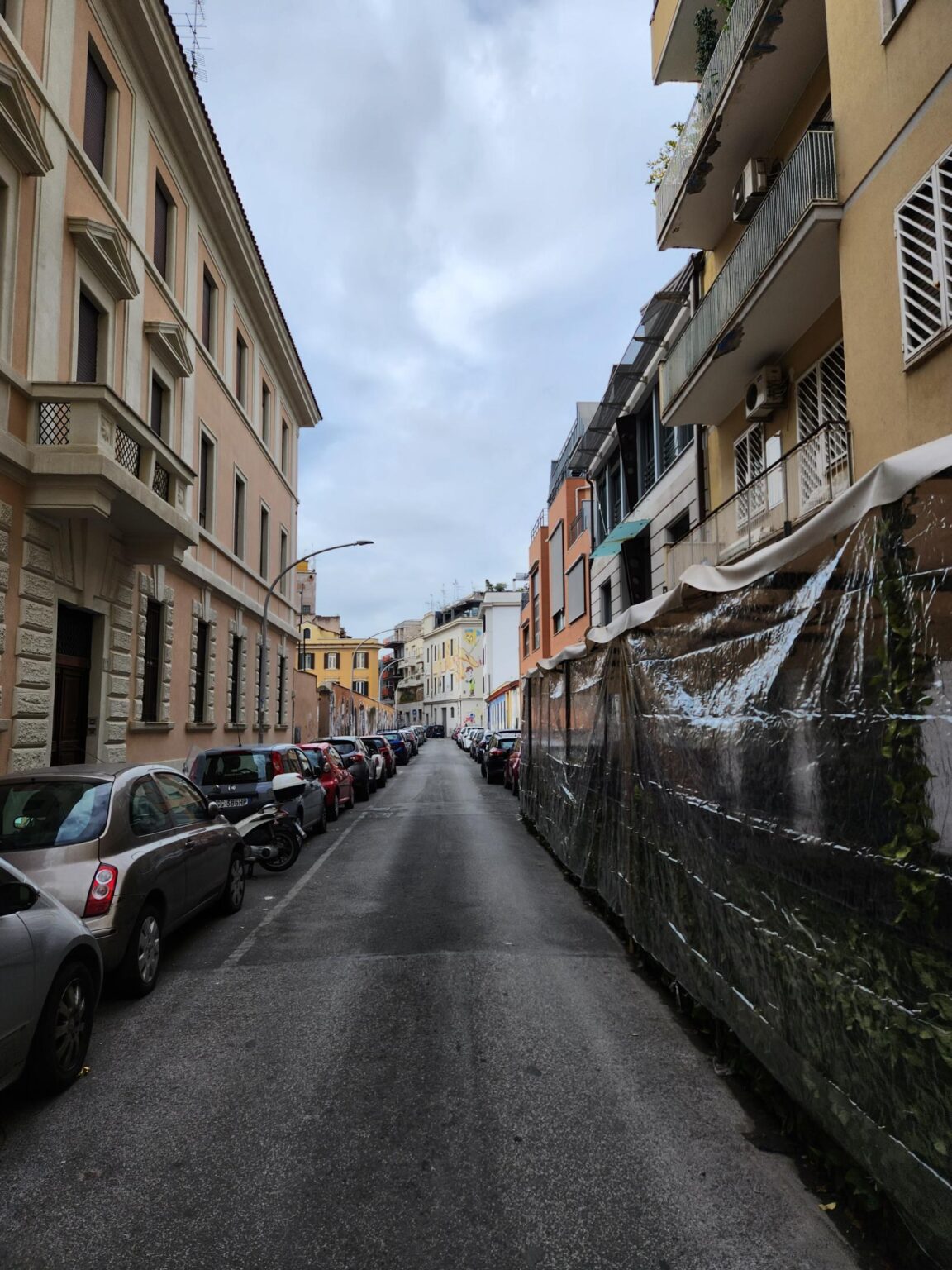 Rome in 8 Days: Walking 100 km Through a History Textbook