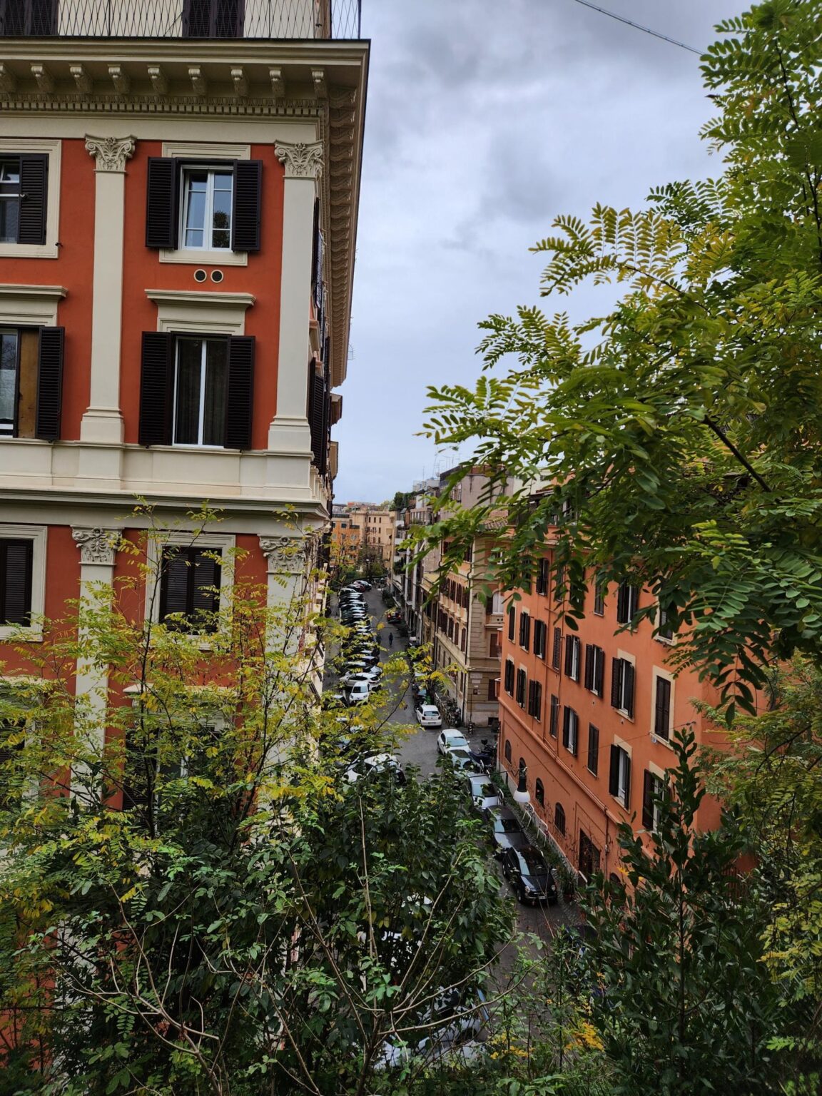 Rome in 8 Days: Walking 100 km Through a History Textbook