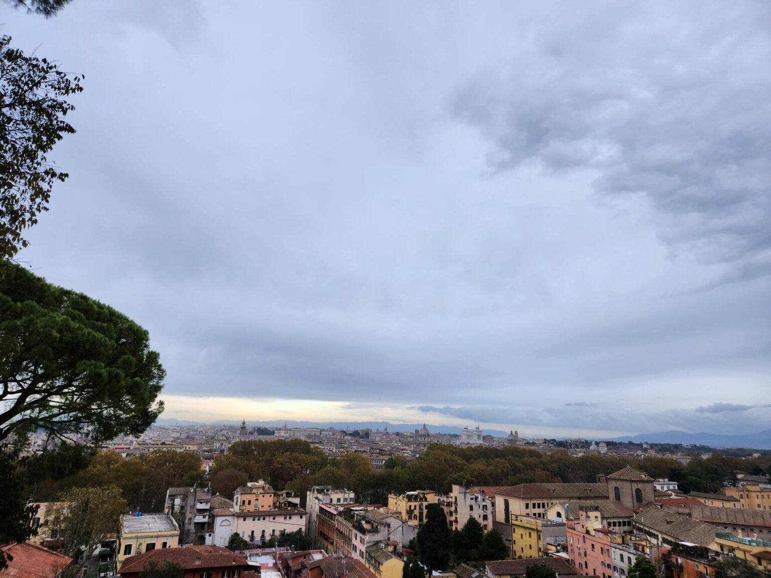 Rome in 8 Days: Walking 100 km Through a History Textbook