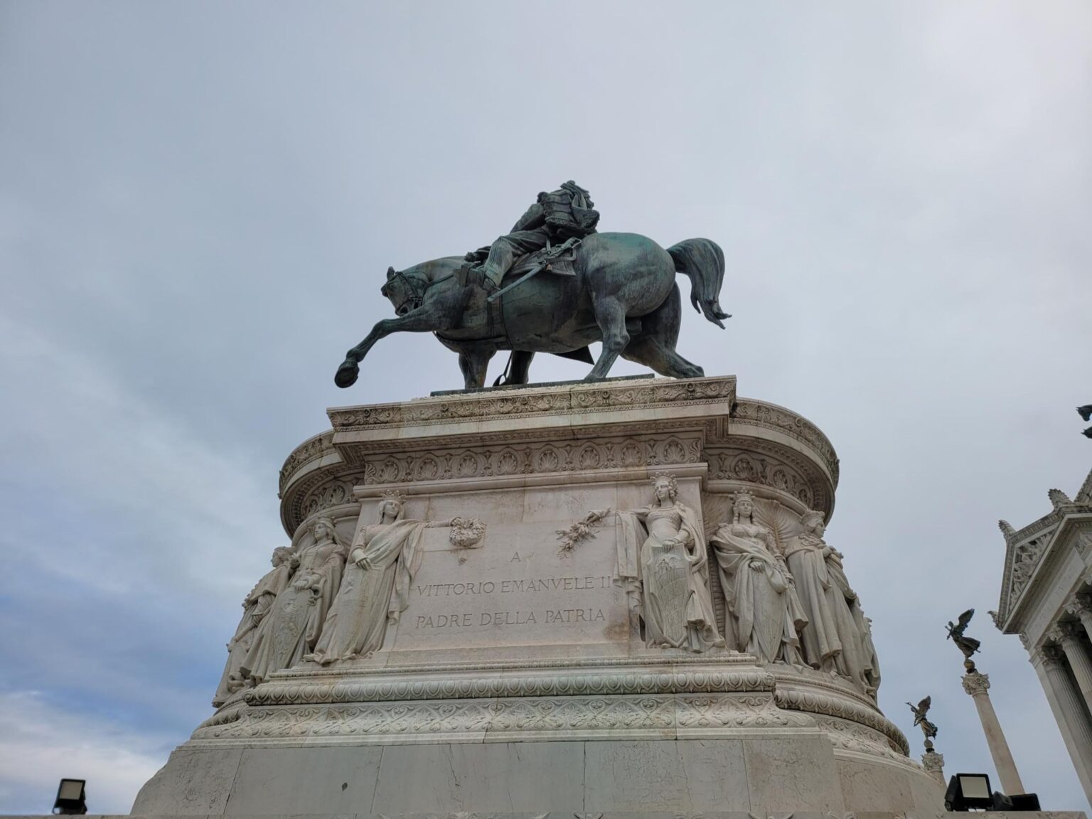 Rome in 8 Days: Walking 100 km Through a History Textbook