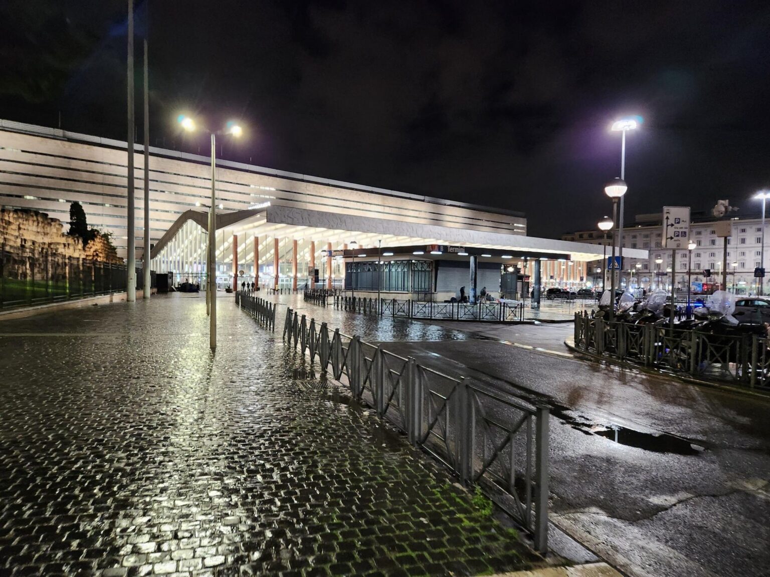 Rome in 8 Days: Walking 100 km Through a History Textbook