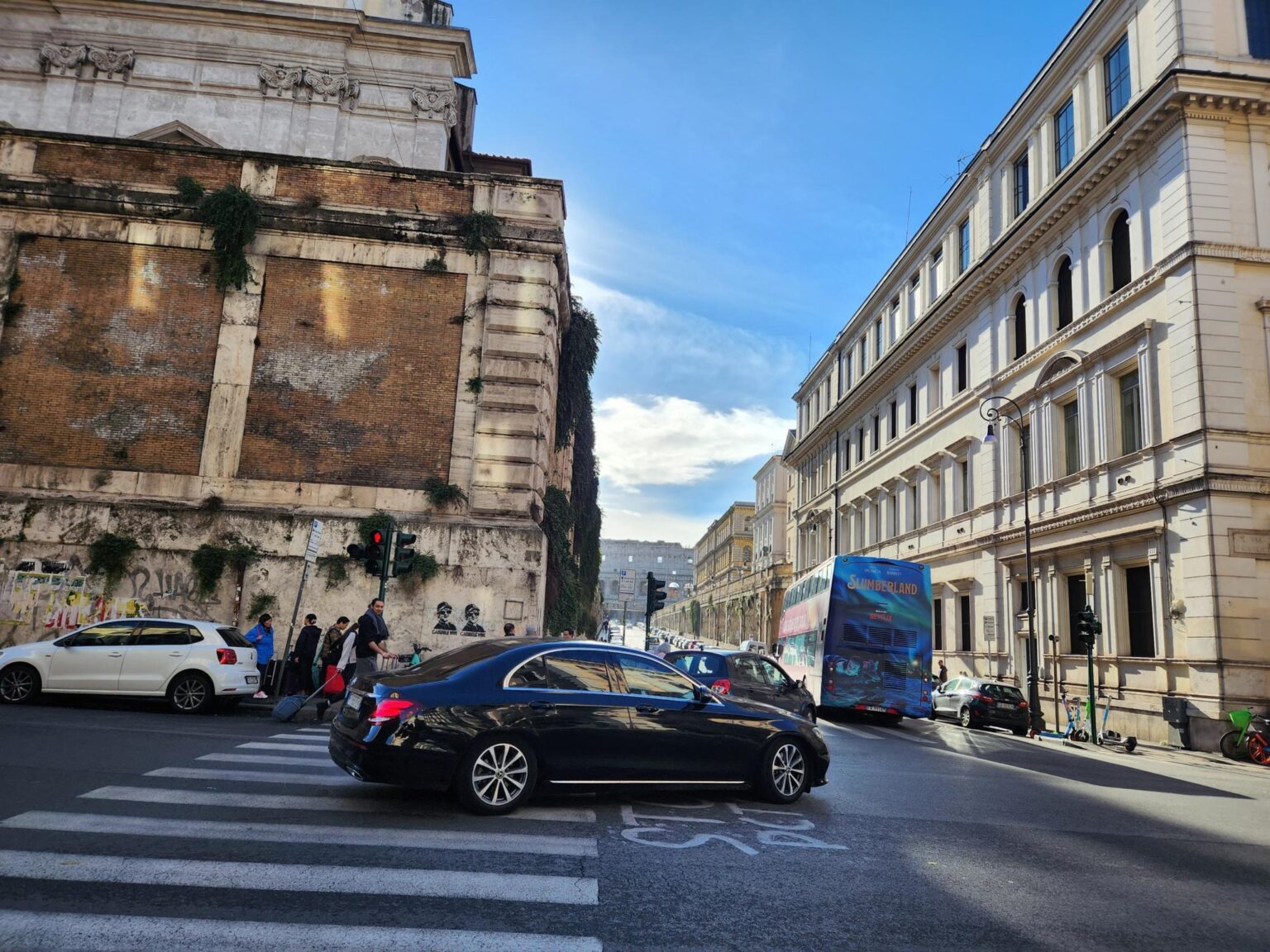 Rome in 8 Days: Walking 100 km Through a History Textbook