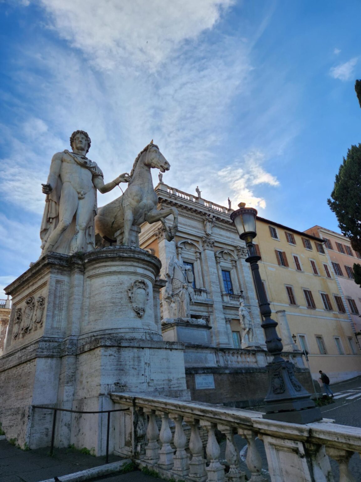 Rome in 8 Days: Walking 100 km Through a History Textbook