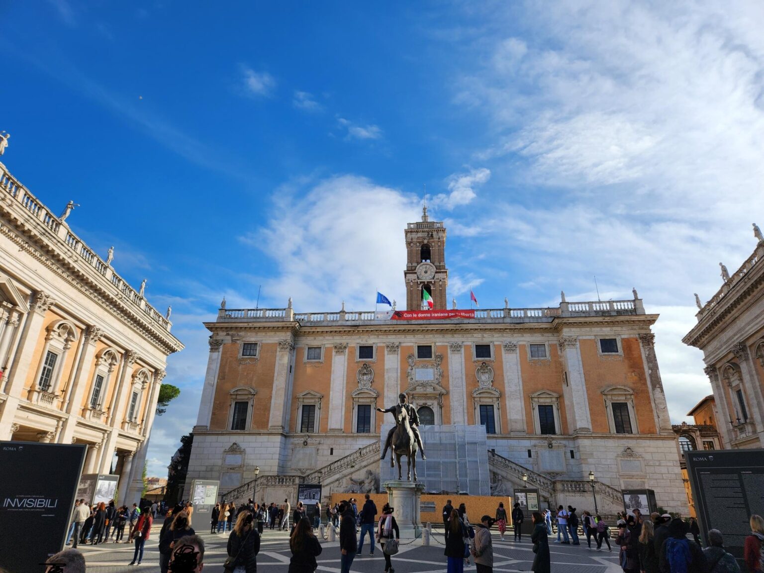 Rome in 8 Days: Walking 100 km Through a History Textbook