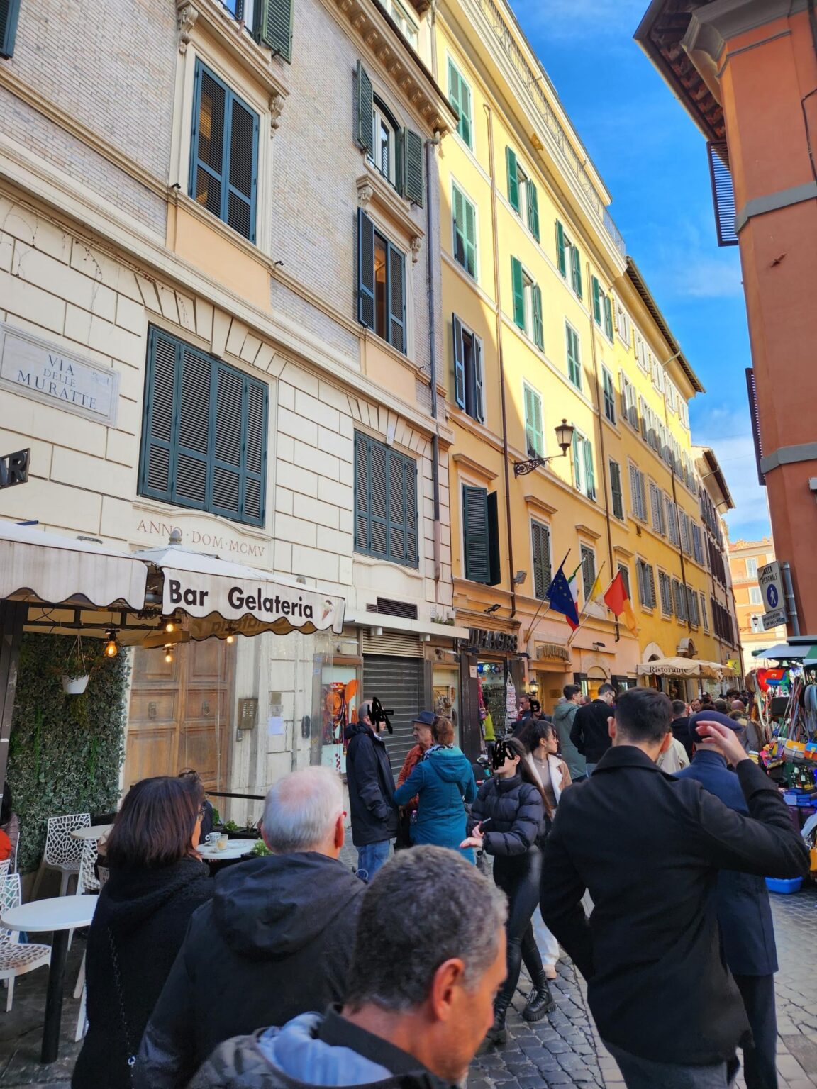 Rome in 8 Days: Walking 100 km Through a History Textbook
