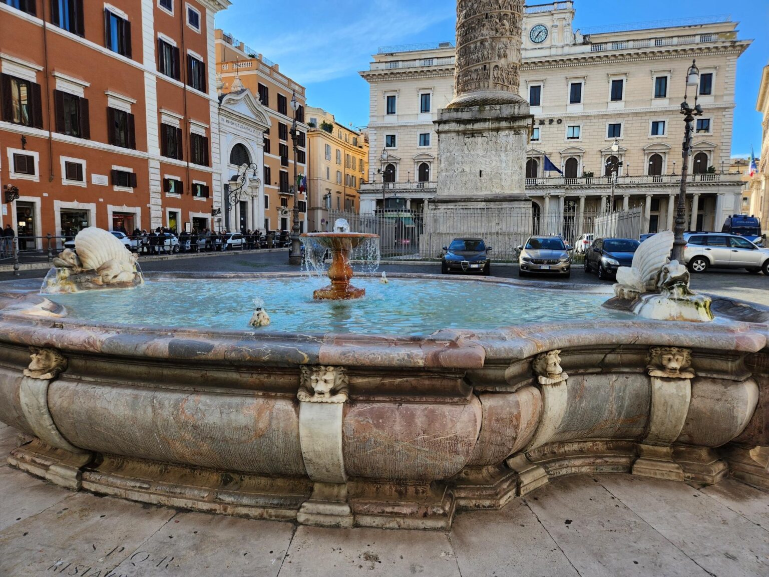 Rome in 8 Days: Walking 100 km Through a History Textbook