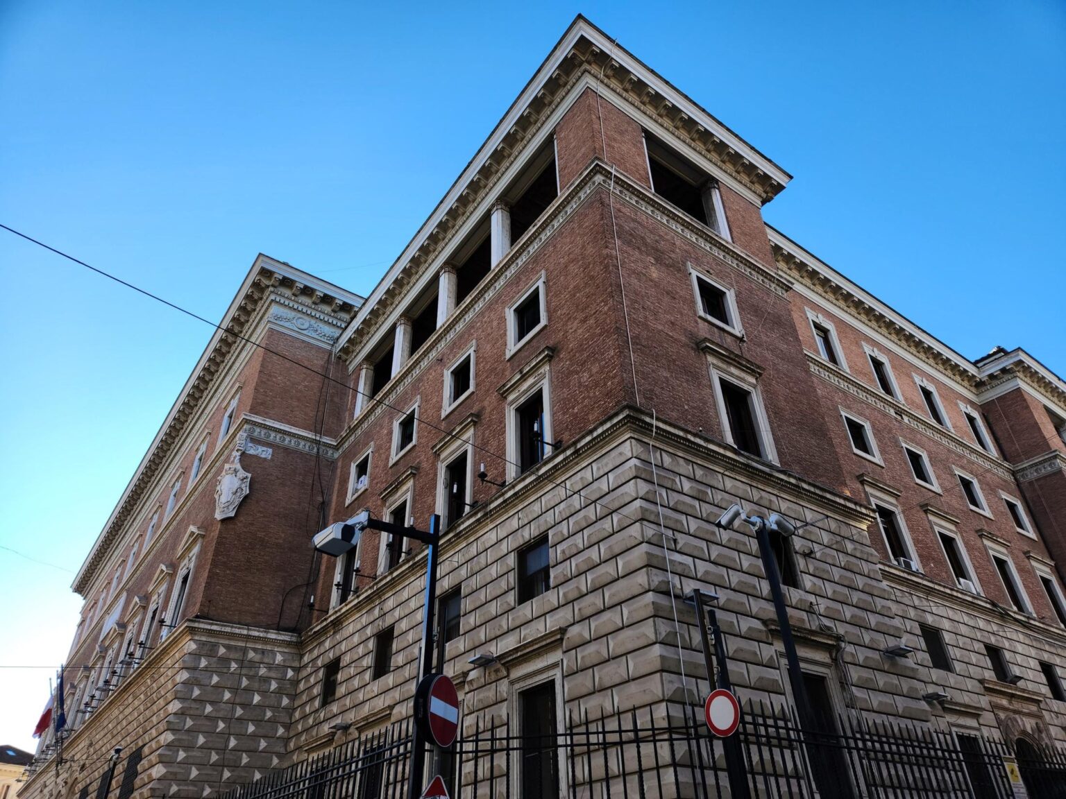 Rome in 8 Days: Walking 100 km Through a History Textbook