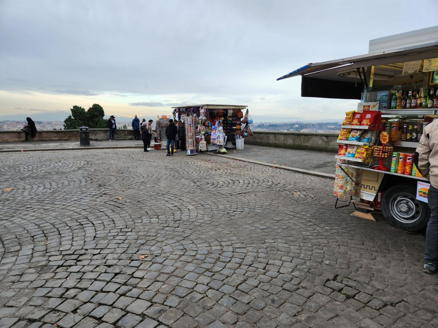 Rome in 8 Days: Walking 100 km Through a History Textbook