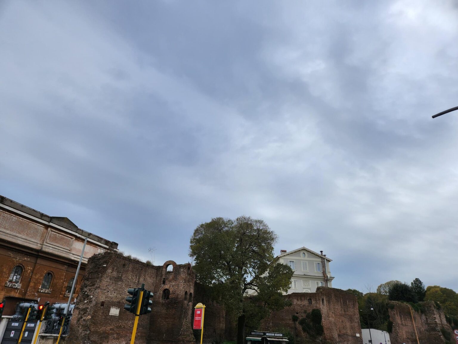 Rome in 8 Days: Walking 100 km Through a History Textbook