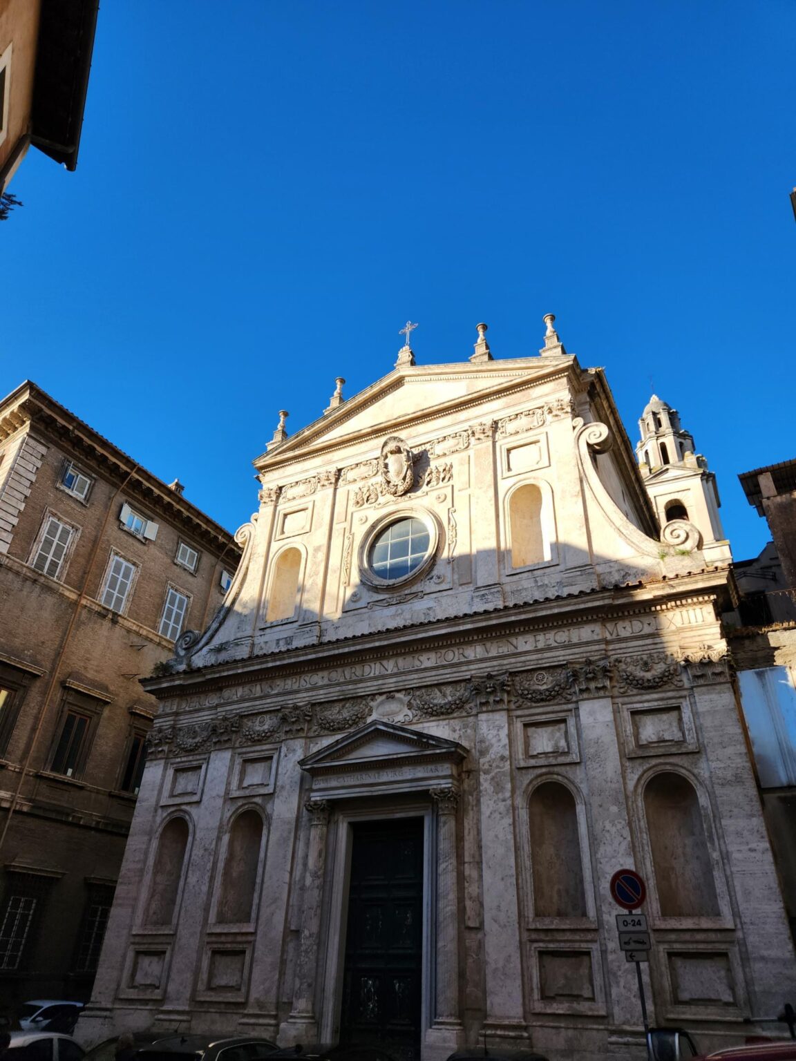 Rome in 8 Days: Walking 100 km Through a History Textbook
