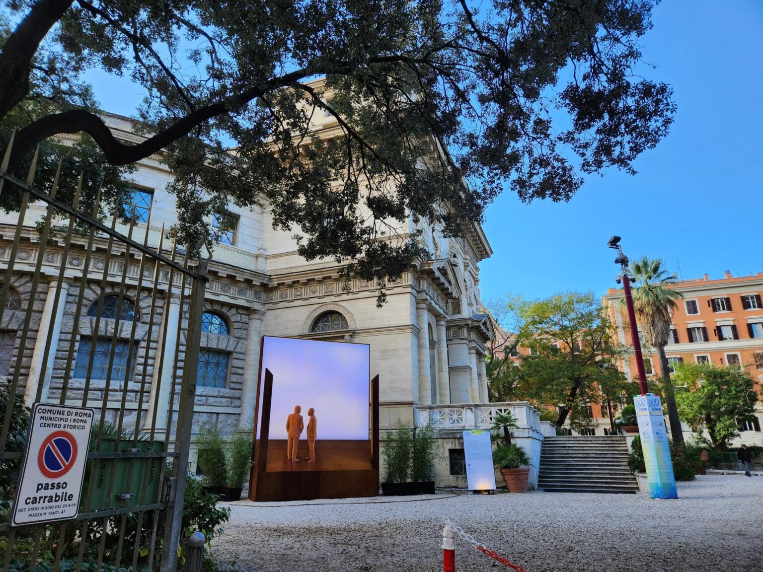 Rome in 8 Days: Walking 100 km Through a History Textbook