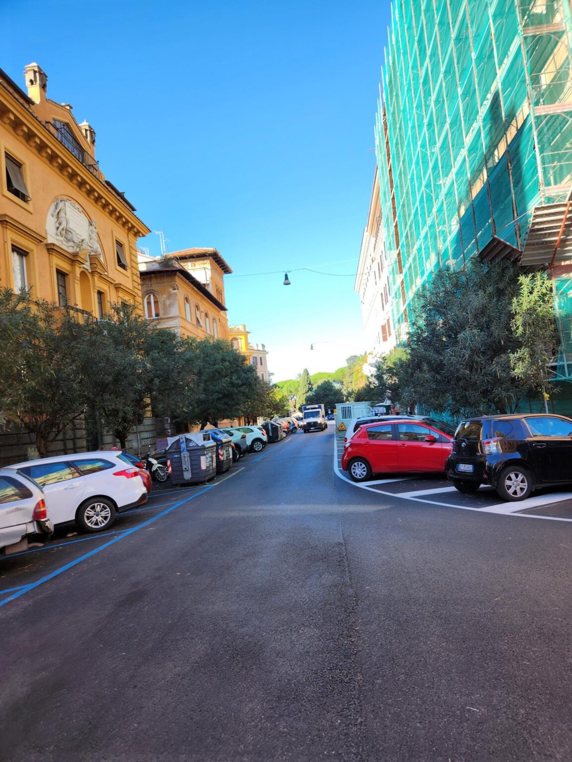 Rome in 8 Days: Walking 100 km Through a History Textbook