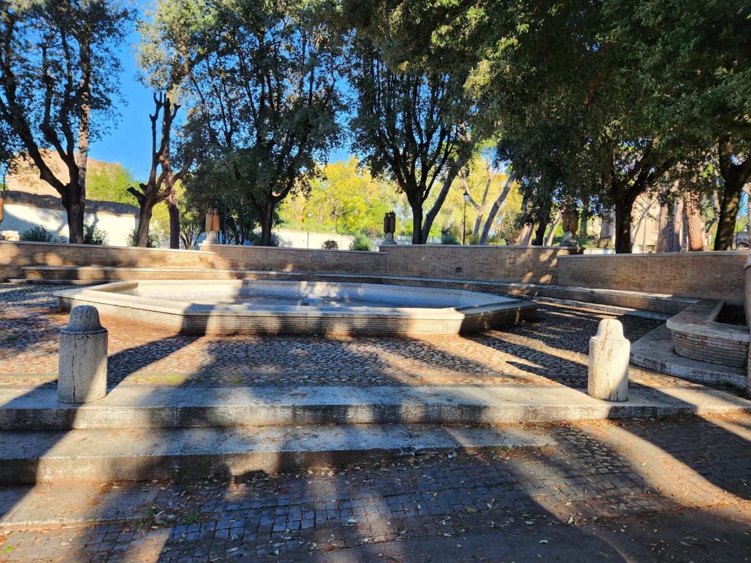 Rome in 8 Days: Walking 100 km Through a History Textbook