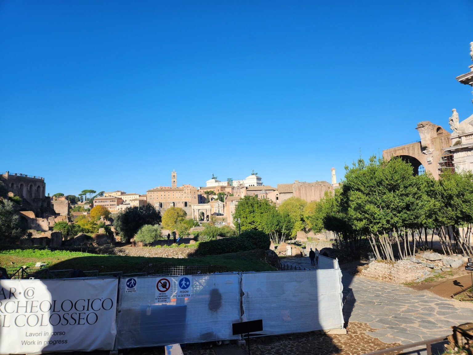 Rome in 8 Days: Walking 100 km Through a History Textbook