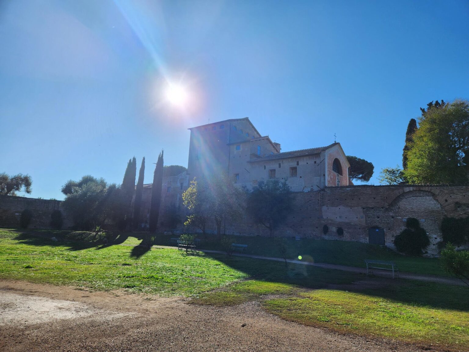 Rome in 8 Days: Walking 100 km Through a History Textbook