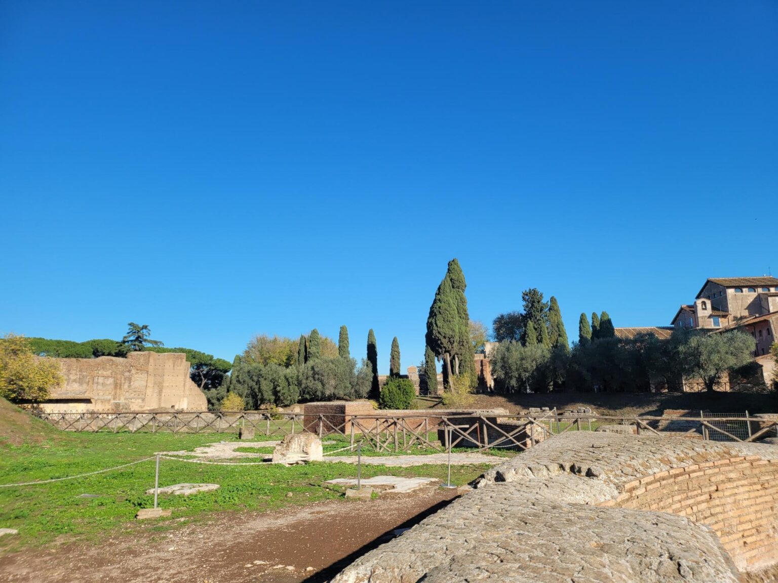 Rome in 8 Days: Walking 100 km Through a History Textbook
