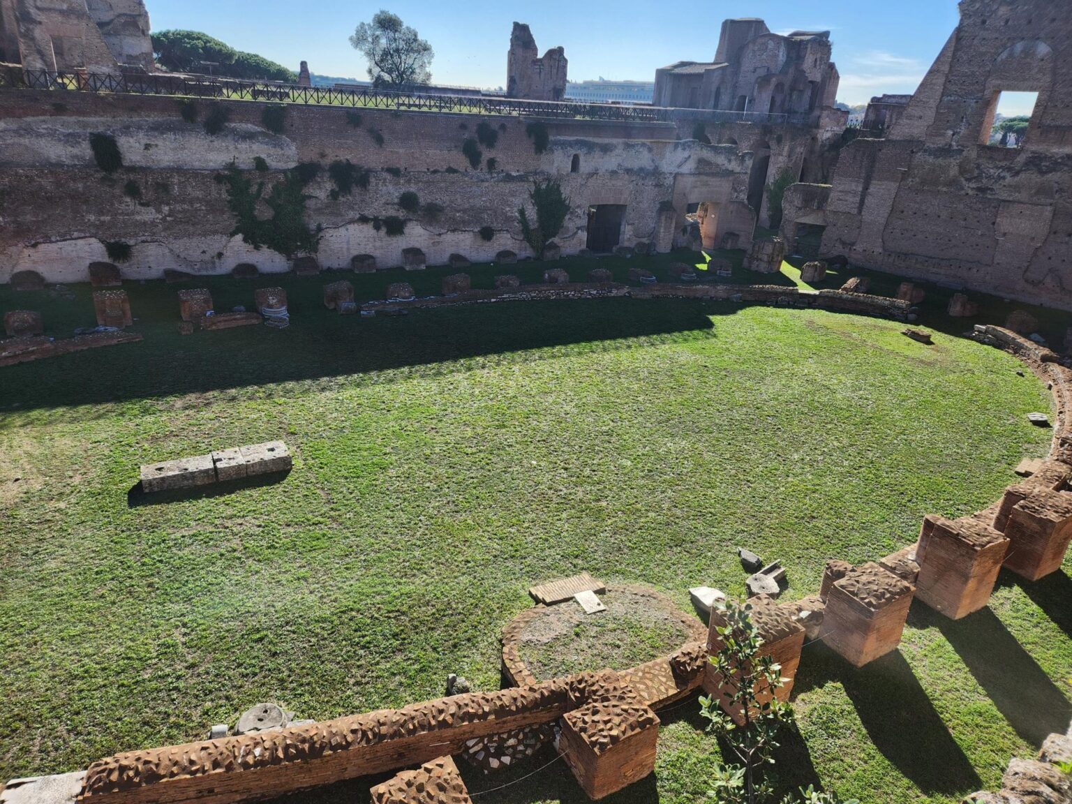 Rome in 8 Days: Walking 100 km Through a History Textbook
